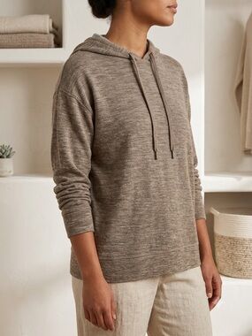 Smith and Rogue Montana USA Women’s Beige Tan Alpaca Wool Hoodie Small